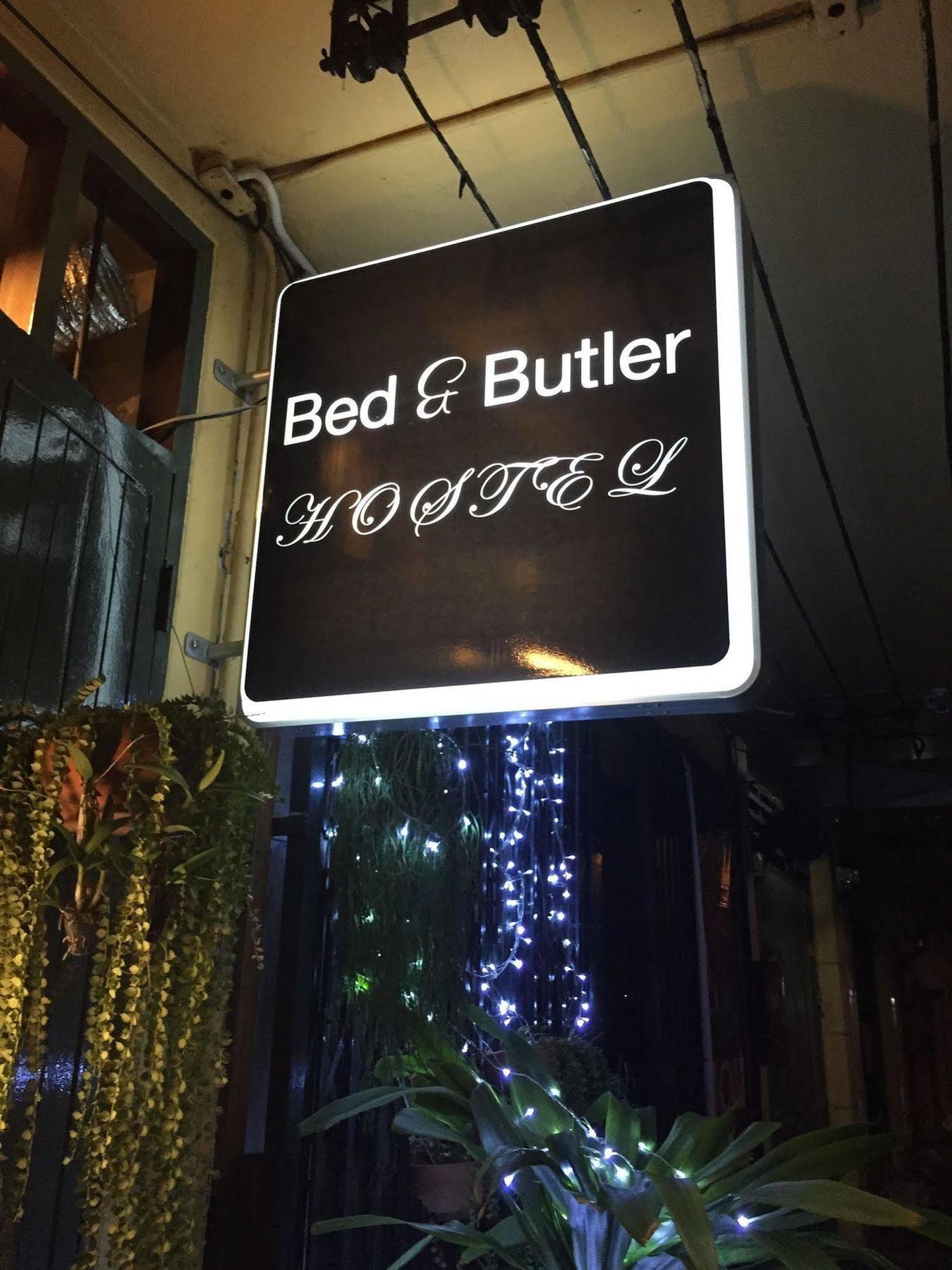 Bed And Butler Hostel Банкок Екстериор снимка